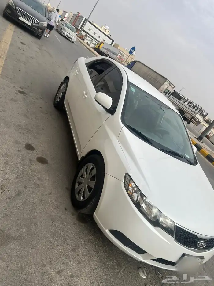 كيا سيراتو 2011 3