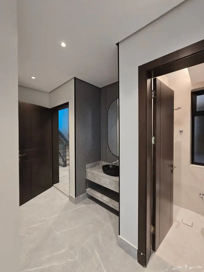 شقه علويه مدخل خاص 20