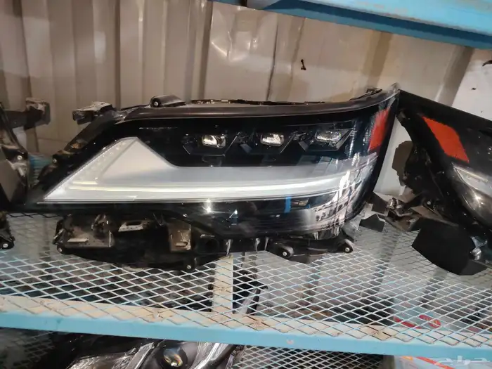 شمعات جيب لكزس 2023 2