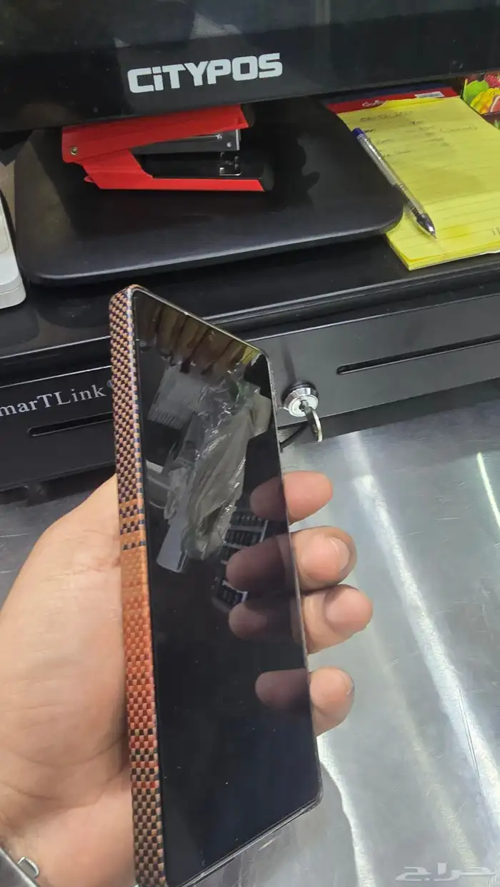 s25 ultra 256 gb 3 month only no scratchs 2