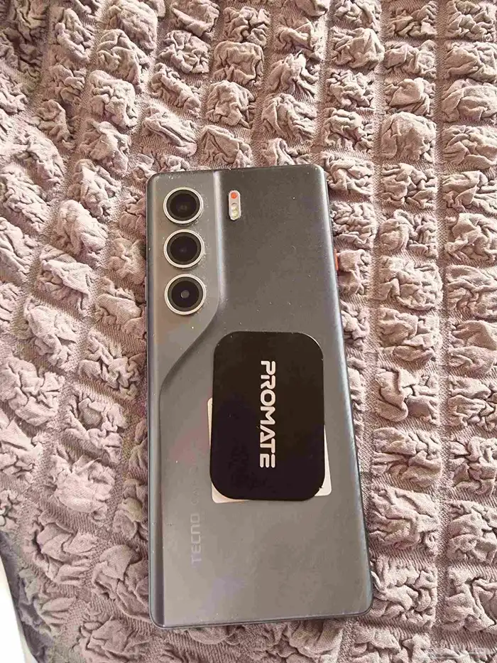 جوال تيكنو ( camon 40 pro ) 3