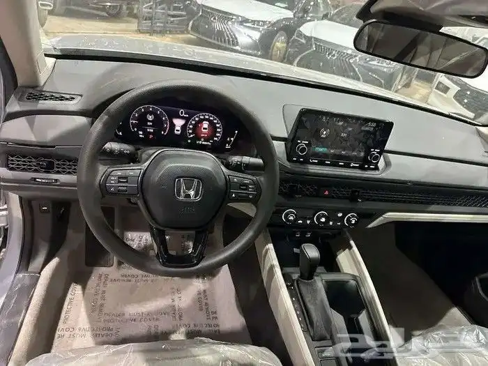 هوندا اكورد ستاندر 2025 6