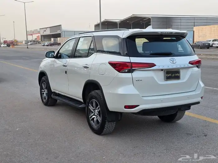 Toyota Fortuner gasoline double storage model 2022 5