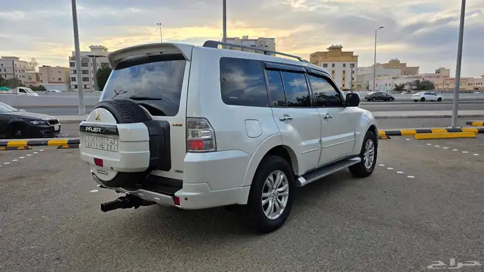 Pajero 2014 38 engine in excellent condition 2