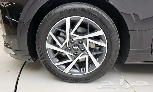 Azera Grandeur model 2023 imported from Korea 4