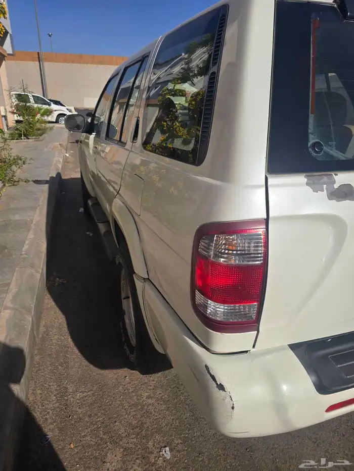 Nissan Pathfinder 7