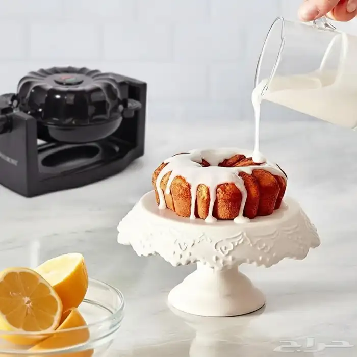 Modern rotating cake maker 3