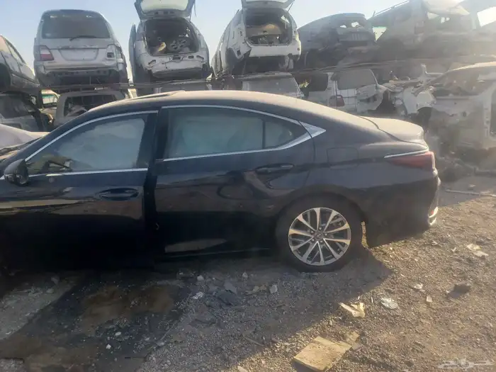 تشليح لكزس ES350 مديل 2020 3