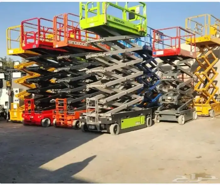 سيزرلفت للايجار سيزر لفت رافعه مقصية سقالات كهربائية 1