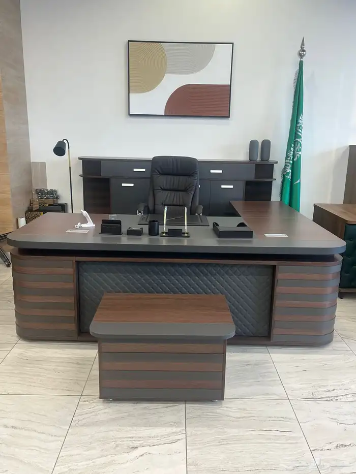 Modern luxurious office set at a reasonable wholesale price 16