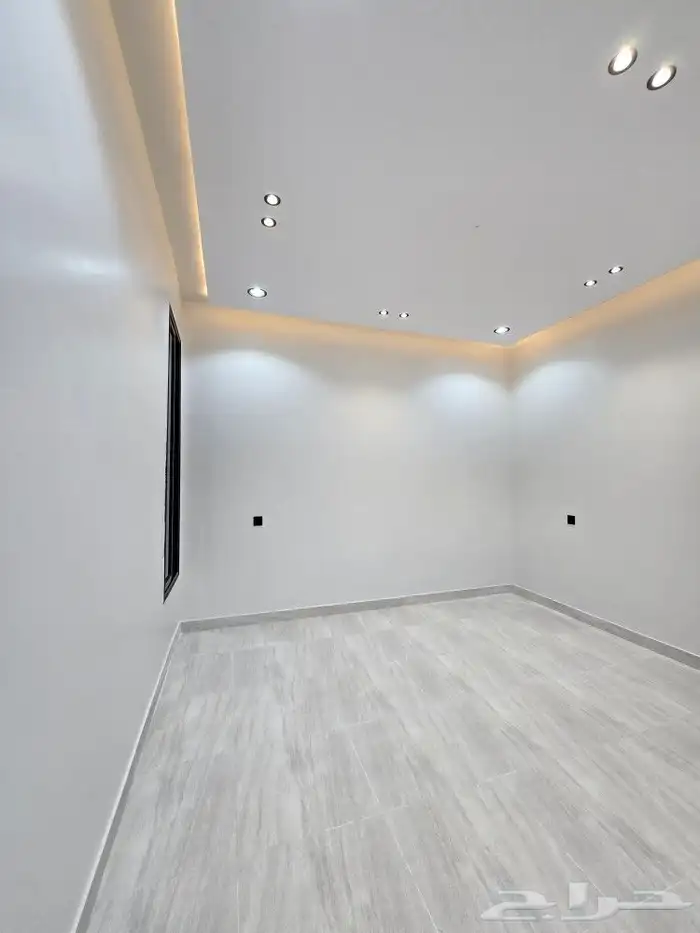 For sale upper floors independent entrances 6 rooms private 22