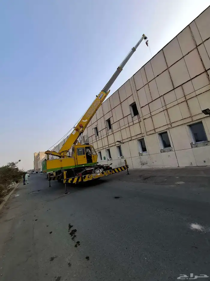Crane truck for rent Jeddah internal work this number mobile 1