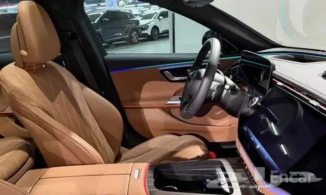 Mercedes E450 a car from the Mercedes dealership almost new 18