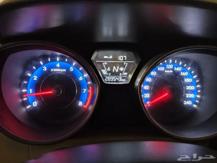 هيونداي إلنترا 2015 4