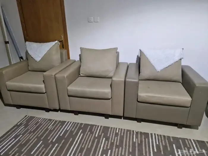 أثاث للبيع كله بحالة ممتازة 4