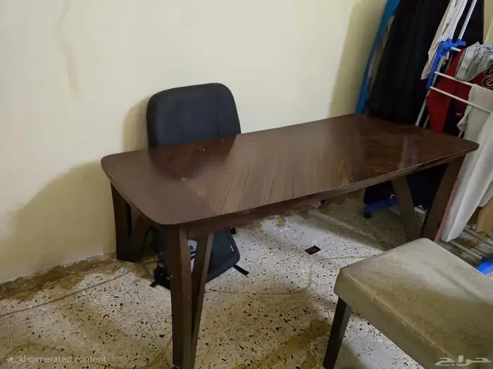 غرفة نوم وطاولة سفرة للبيع بسعر رمزي 4