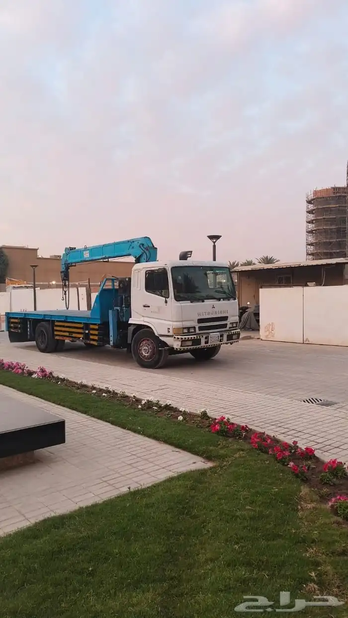 تأجير معدات رافعات بوبكات كرينات جي سي بي عرجا حفار شيول توا 2