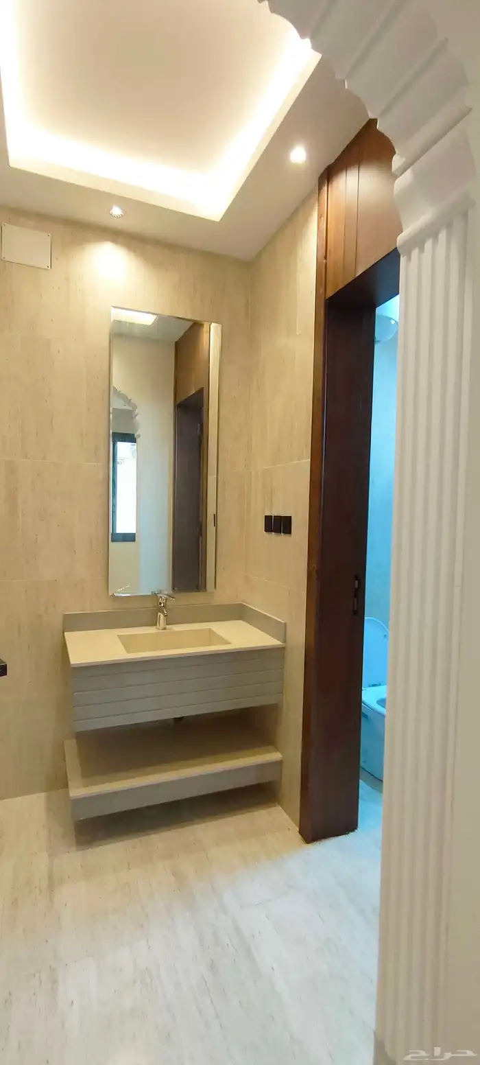 للبيع شقق علويه بدرج داخلي للسطح بالقرب من حديقة المليون 550 28