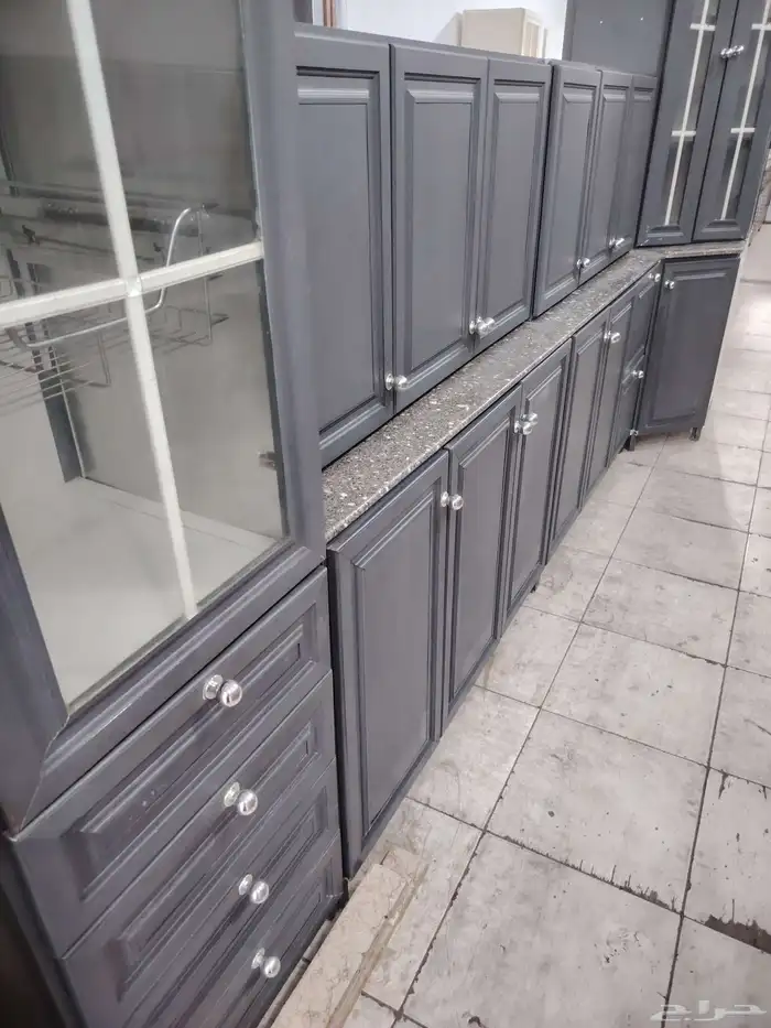 Clean used kitchens almost new 9