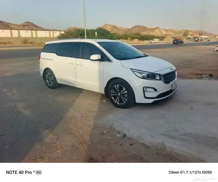 Kia Carnival Full option 2020 17