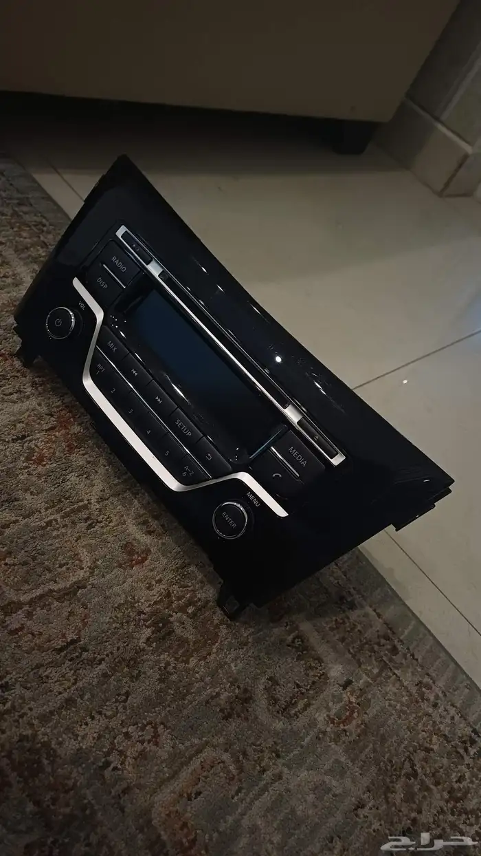 مشغل صوتيات نيسان اكس تريل موديل 2017 مخزن وكاله 4