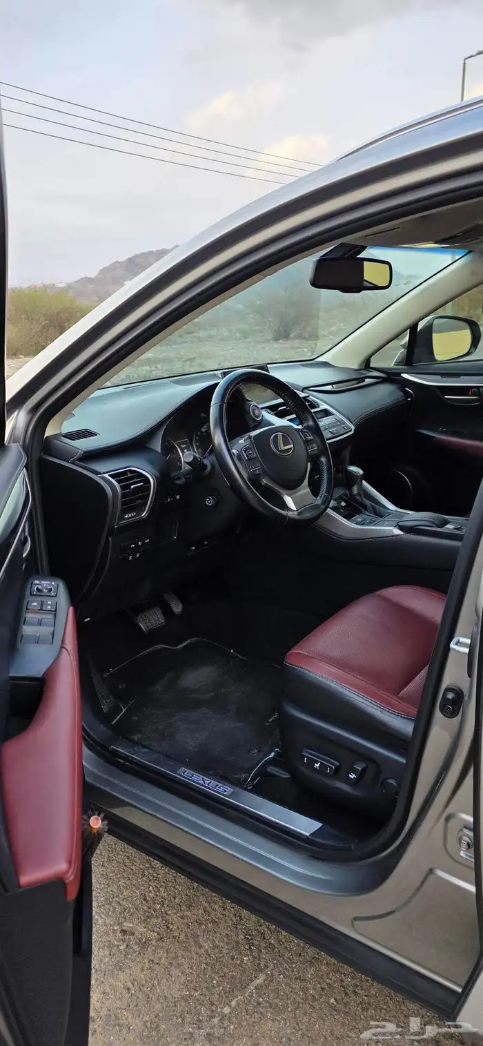 لكزس مNx200t 2016 فل كامل نظيف للبيع 10