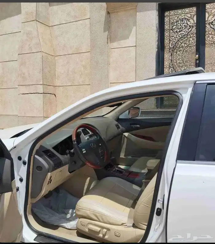 لكزس فل كامل فتحه باسقف للبيع والبدل المناسب يفضل سياره ديزل 2