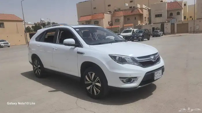BYD S7 سبعة مقاعد سيارة عائلية 2