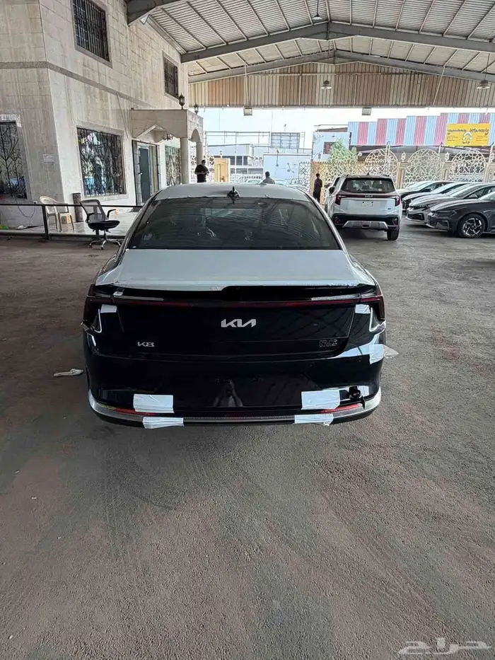 الجديد كليا  نوع السيارة   كيا كي8 2026 1