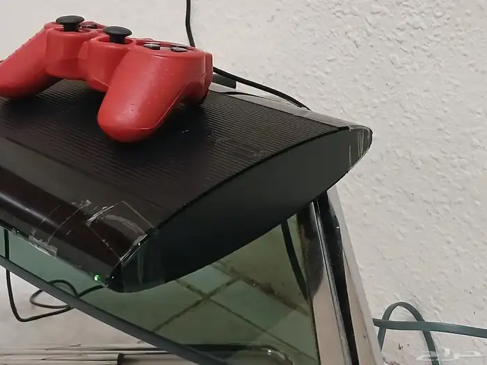 للبيع سوني 3 و يدات سوني 4 و سماعات العاب 2