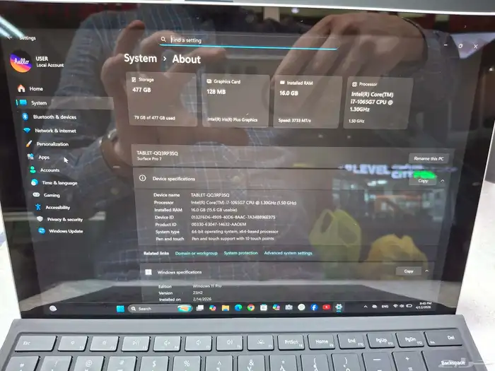 لابتوب سيرفس برو 7 ( 2 في 1 ) بحالة ممتازة بدون خدوش 10