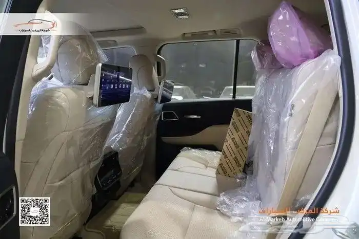 تويوتا لاندكروزر VXR نص فل خليجي موديل 2026 7