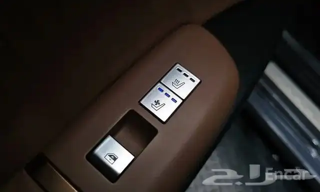 Hyundai Azera Calligraphy Model 2024  Imported from Korea 4