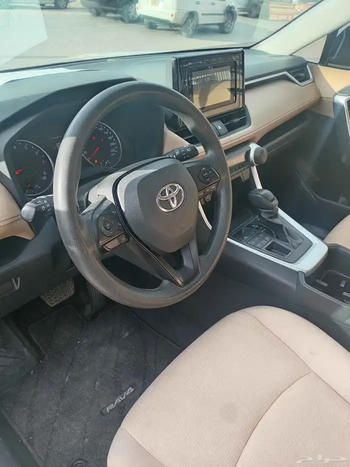 For sale Rav4 2022 agency condition 13