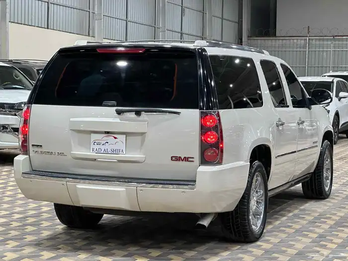 Denali XL Model 2012 10