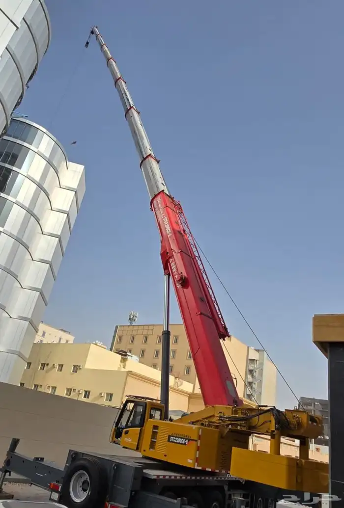 بوكلين صغير 5طن ورافعه شوكيه 6