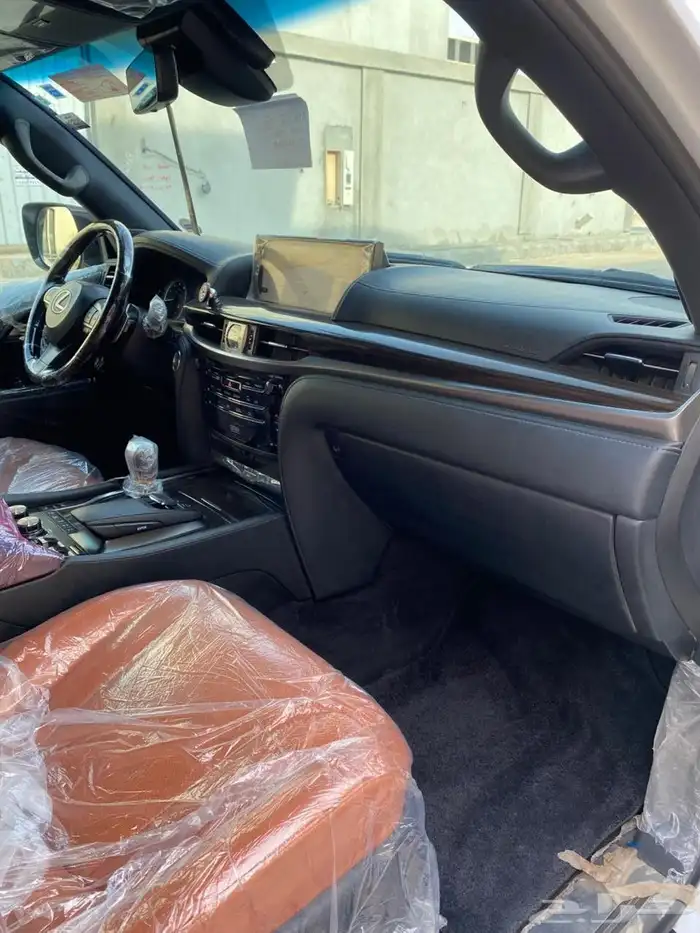 Lexus LX Full Option DD Top Cleanliness 2016 32