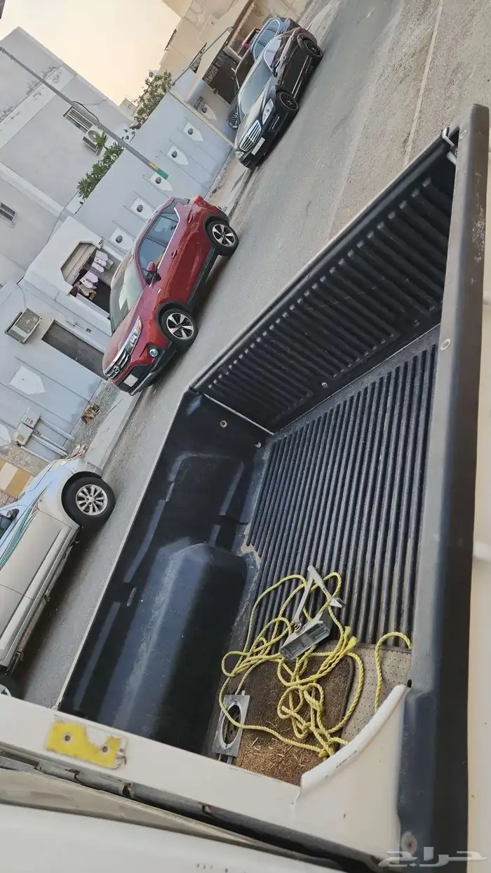 ديتسن للبيع 8