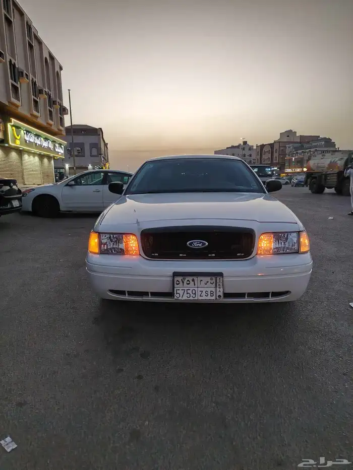 فورد فيكتوريا بوليسي 2010 مجدد مفحوص 5