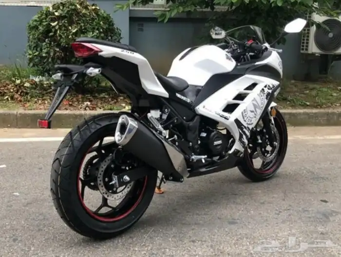 Almost new tank distinctive color 1