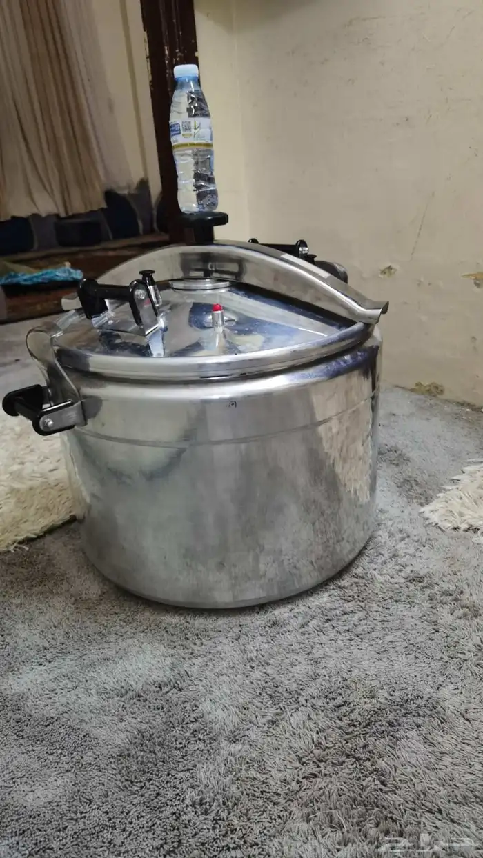 Large pressure cooker and large stone steam pot for sale 7