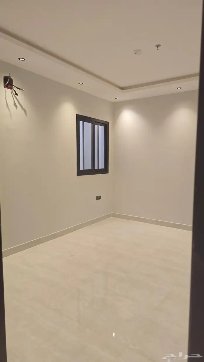 شقق عزاب للايجار تنال الرمال 4