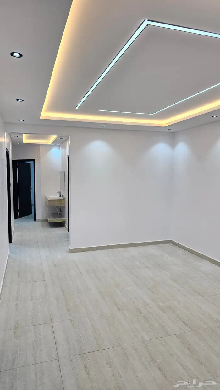 فيلا للبيع في الرياض حي الدار البيضاء مساحه 312 دورين 4