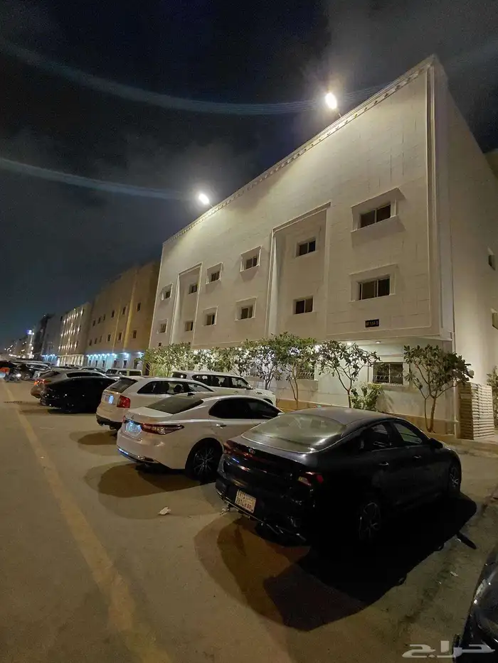 Luxury family apartments north of Riyadh AlOqab AlMalqa and 7