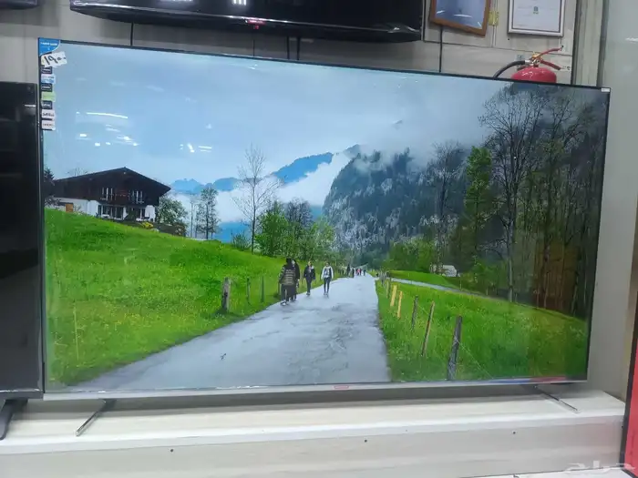 Smart TV screens with immediate connection and installation 7