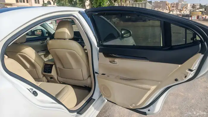 Lexus ES350 2015 8