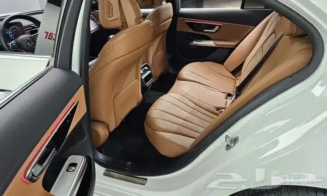 Mercedes E200 Model 2025 10
