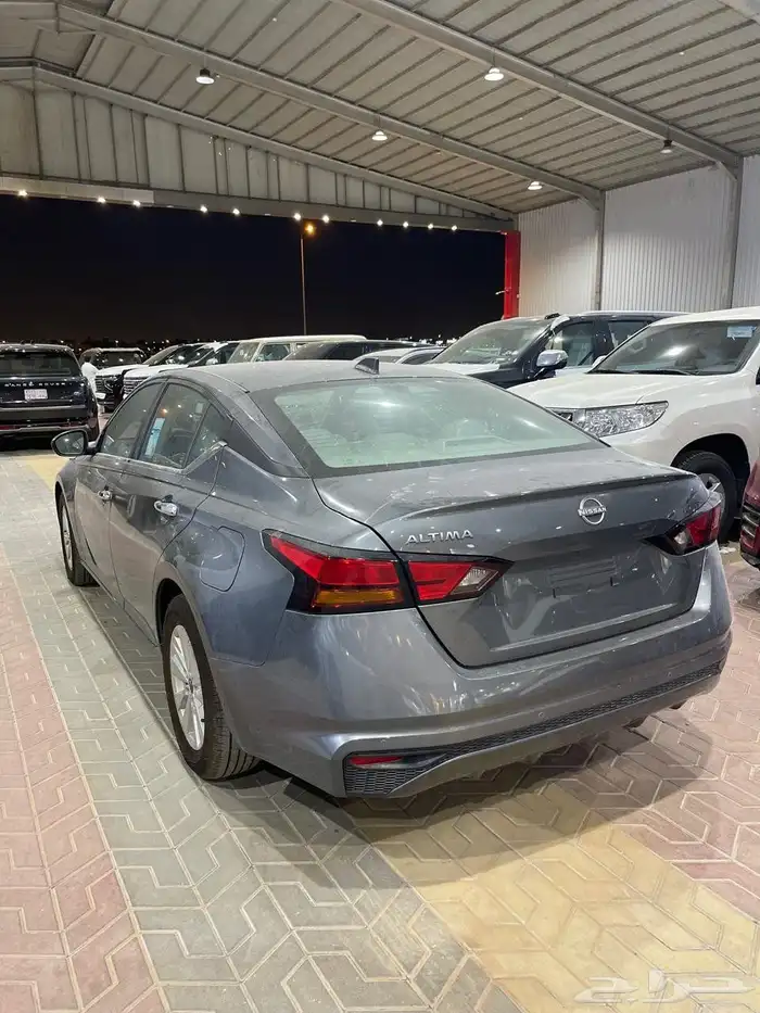 Nissan Altima Standard 2024 9