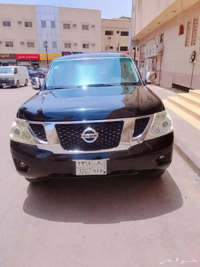 Nissan battery v نيسان باترول 2010نظيفه جدا جدا نيسان باترول 3