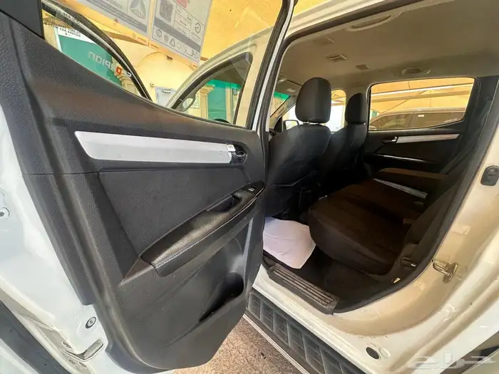 ايسوزو ديماكس 2020 ديزل دبل جير عادي LS 11